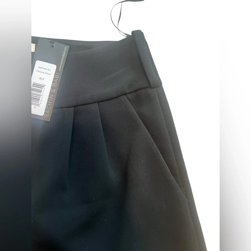 Sachin & Babi Anthropologie Pleated‎ Shorts in Black